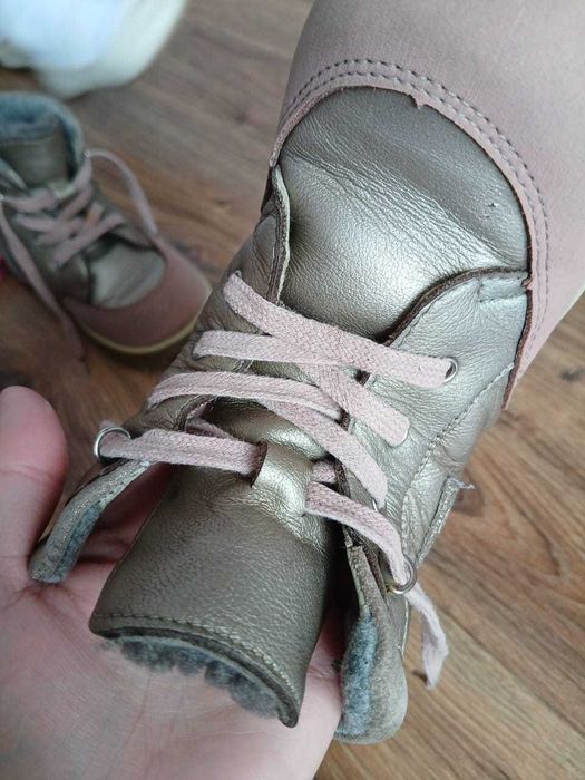 Ботинка для девочек