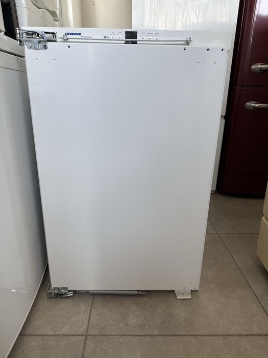 Малък фризер за вграждане Либхер 4 чекмеджета