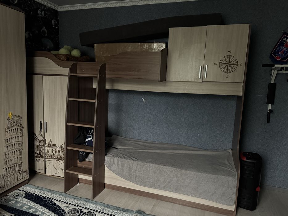 Двухярусная кровать