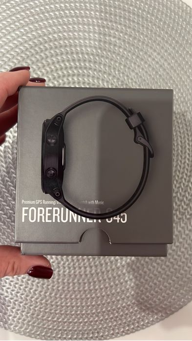 Продам Garmin 945