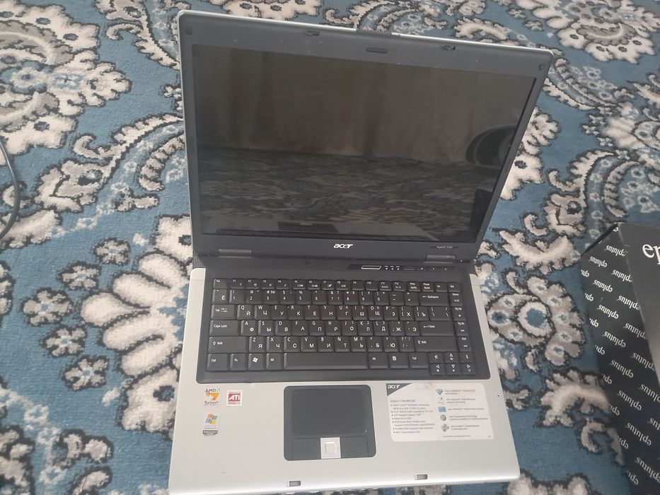 Acer 1500 noutbuk