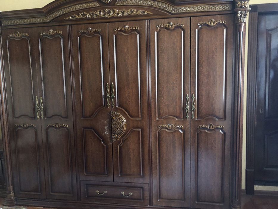 SROCHNA!! Mebel sotiladi kelishilgan narxda. Xittoy. Keliwamz