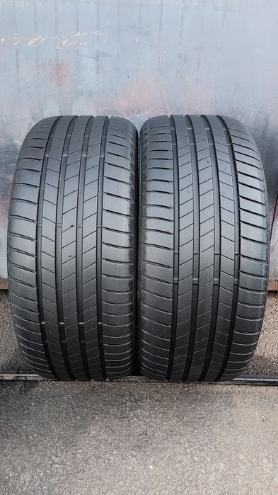2бр. летни гуми 225/40/18 Bridgestone Turanza T 005
dot23
7mm