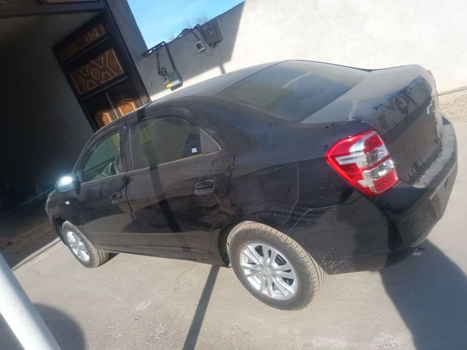 Cobalt 4-pozitsia yangi salondan chiqqan haydalmagan