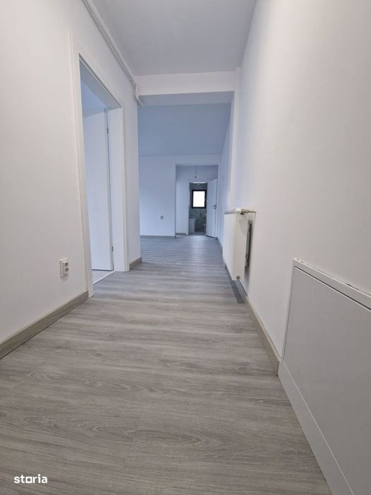 Apartament cu 3 camere si 2 balcoane, Bucium Visani-centru