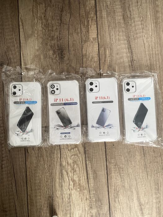 Чехлы на iPhone 11
