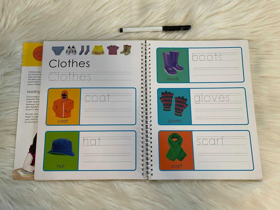 Carte Wipe and Clean first 100 words, in limba engleza