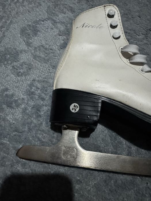 Коньки, размер 35