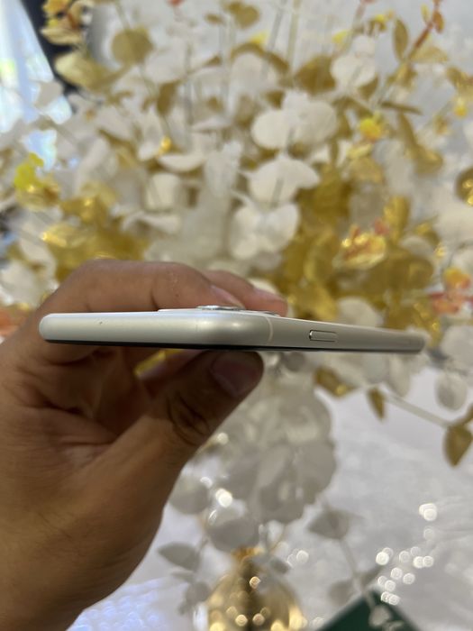 Iphone 11          .