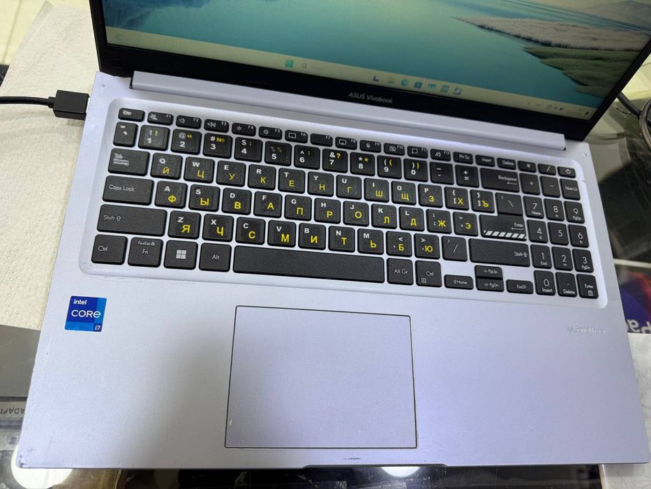 Asus Vivobook i7 12700h