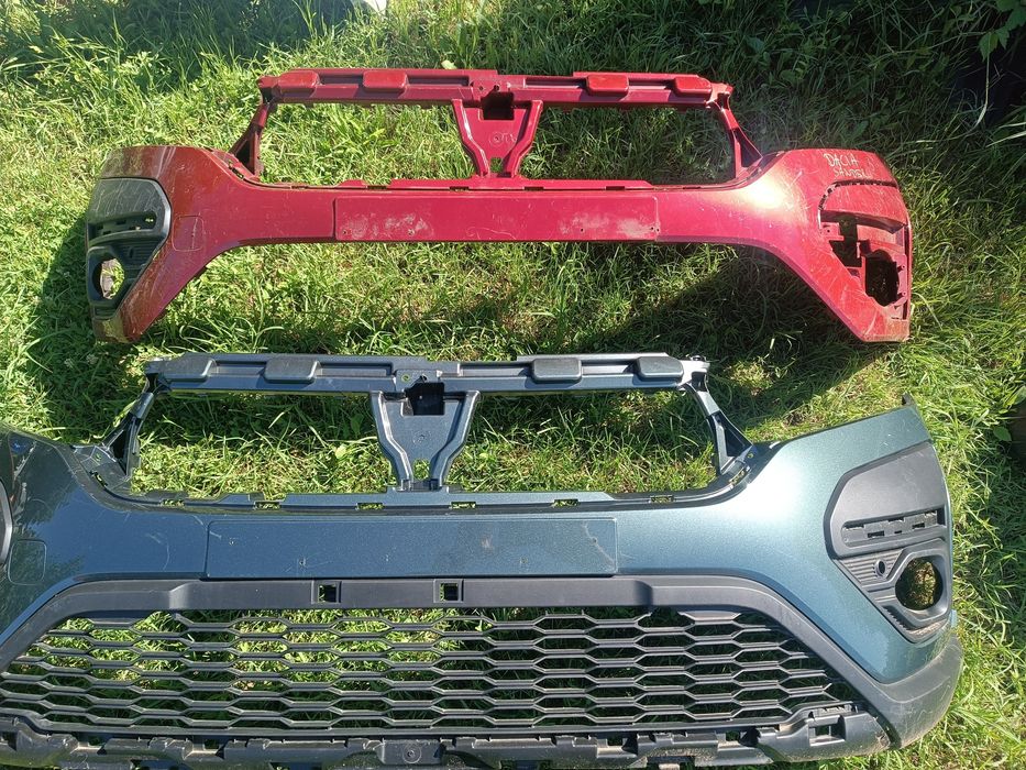 Dezmembrez Dacia lampa far Logan Sandero Jogger Sandero Stepway dezmembrez Renault Megane3 Scenic3 Clio4 Scenic2 Megane2 bara Logan Sandero Stepway
