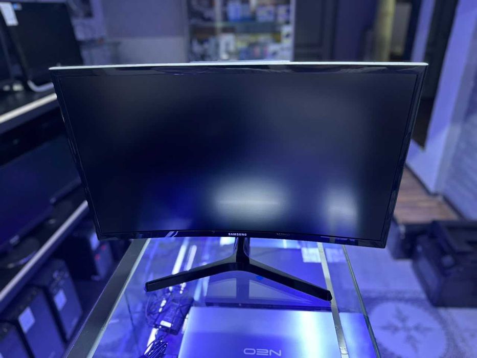 Монитор Samsung— 24″ Curved / Full HD / VA