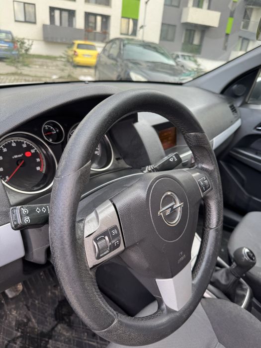 Opel H scurt 2006 benzina 1,6