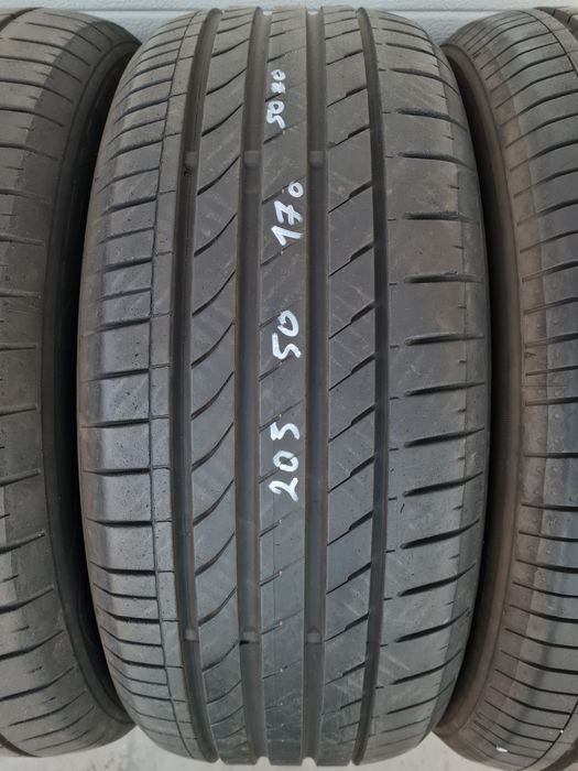 Летни гуми 4 броя NEXEN Nfera SU1 205 50 R17 дот 5120