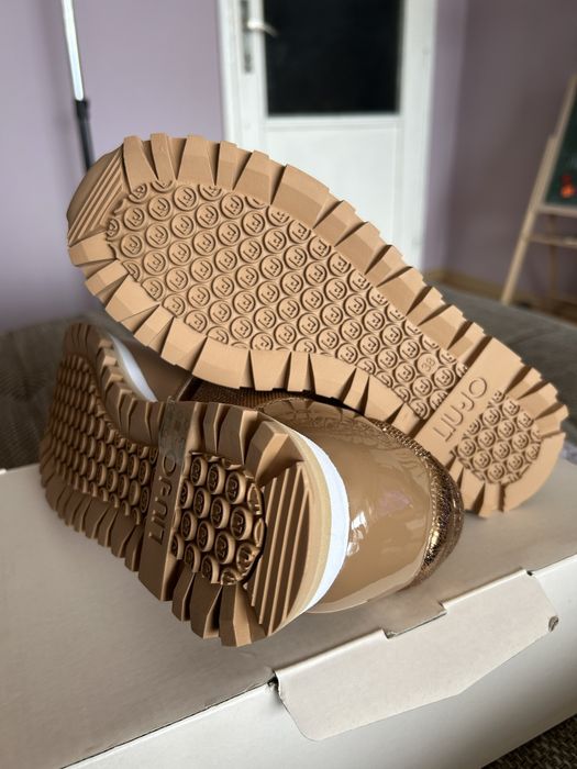 сникърси на Liu Jo. Размер 38