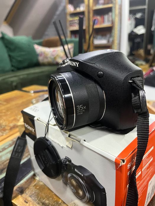 Sony Cyber-shot DSC H-300