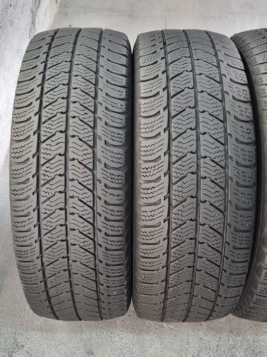 "Dot 25" 215/65/16 С Semperit 4Броя: 450лв 7.2мм