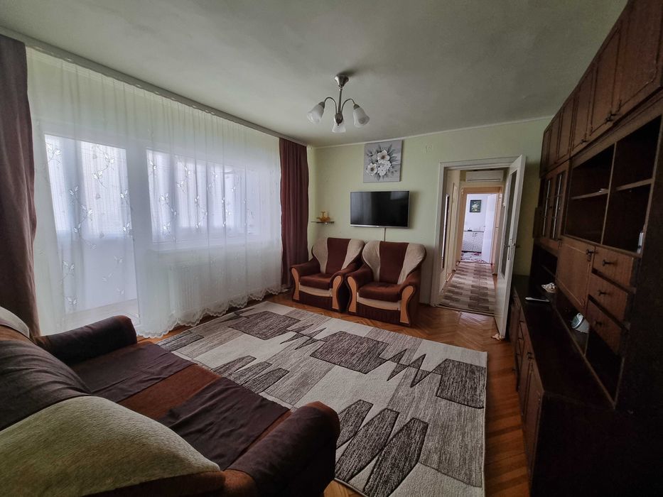 Proprietar inchiriez apartament 3 camere, centrala pe gaz, zona Girocului Lidia/Martirilor