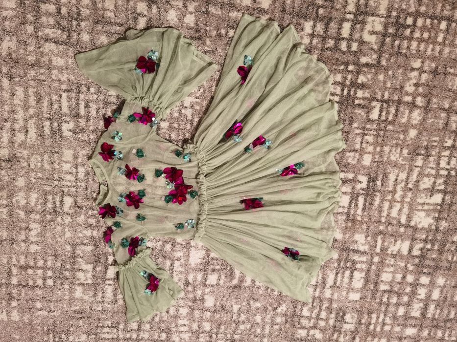 Rochie cu detalii din tulle marimea s m