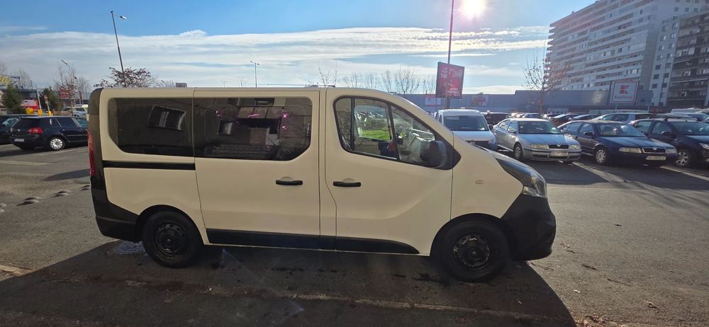 Opel Vivaro Achizitionata in 2021, ofer factura cu TVA deductibil