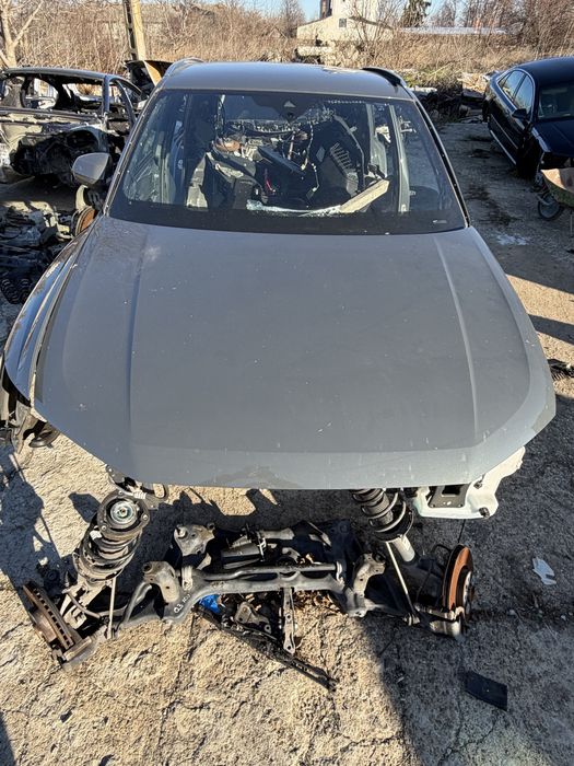Capota / Aripa dreapta Audi Q3 83A 2019-2025