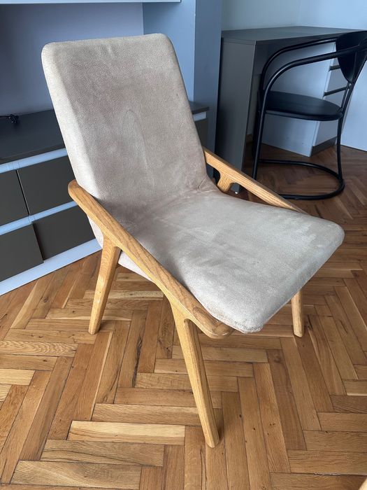 Продавам 4 стола OZZO + маса подарък