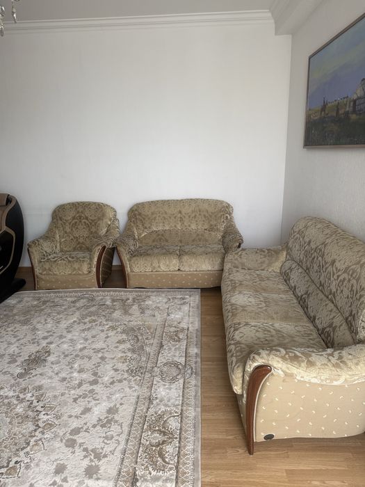СРОЧНО продам Диван Комплект