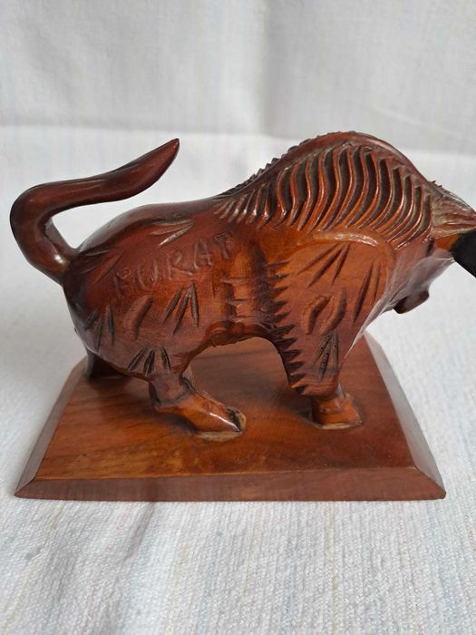 taur lemn bizon lemn statueta lemn