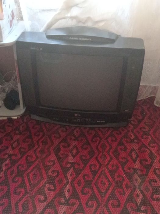 Televizor sootiladi holati yahshi ishlaydi bitta tuner qoʻysa boʻldi..