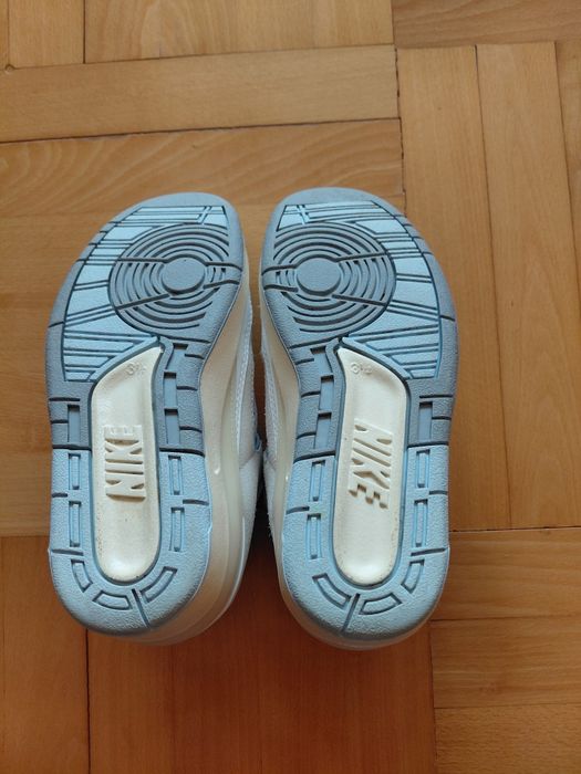 Nike Air Jordan 2 Retro Low дамски маратонки