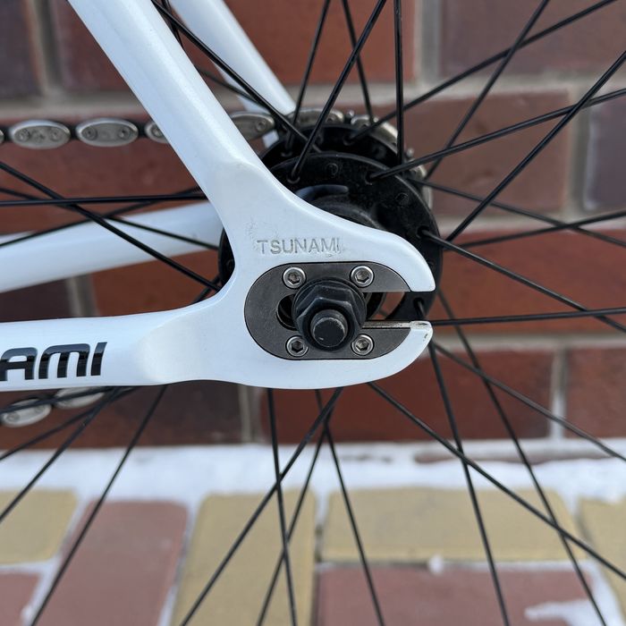 Фикс Tsunami snm100