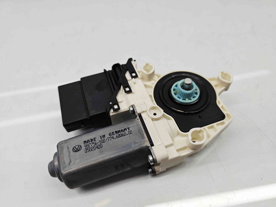 Motoras geam dreapta spate Volkswagen Golf 6 (5K1) GTI [Fabr 2009-2013