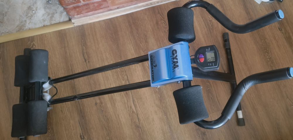 Se vinde aparat fitnes