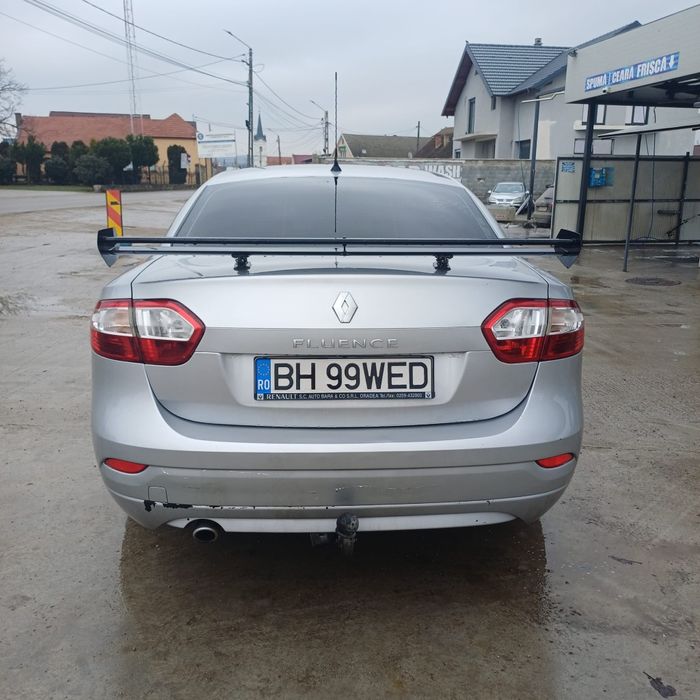 Renault Fluence argintiu