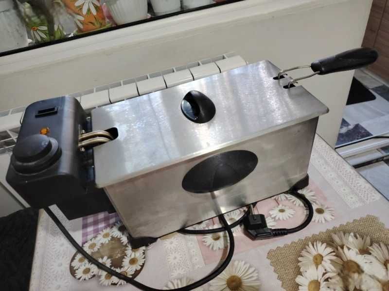 Неръждаем фритюрник