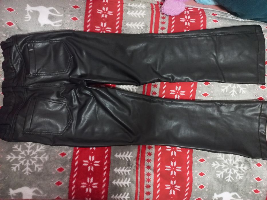 Pantaloni piele pt fete 10-11 ani