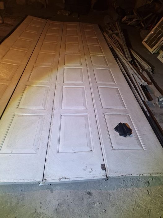 Гаражные ворота на 2 машины б/у