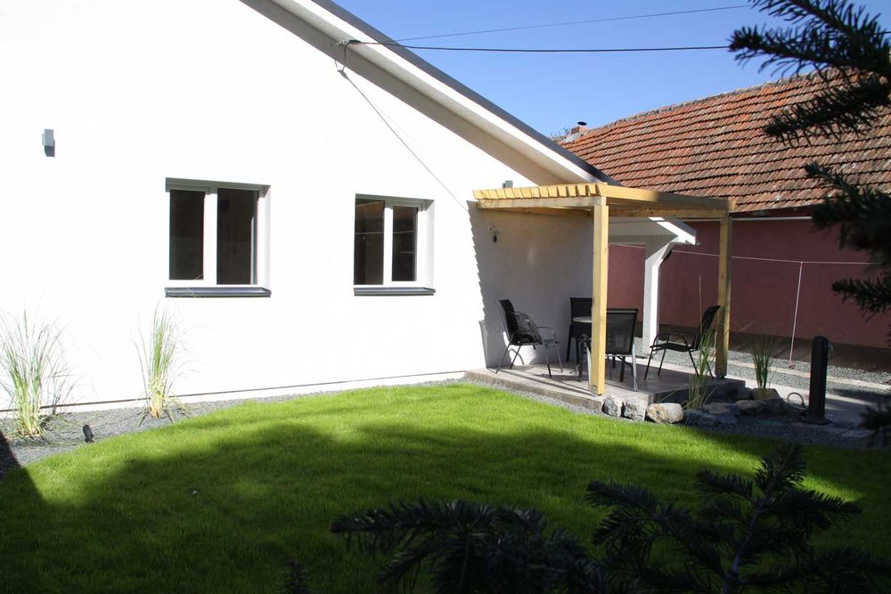 Casa de vanzare, zona Vlaicu, 4 Camere si Pivnita, (direct proprietar)