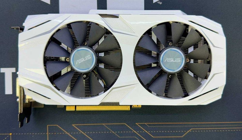 Продается б/у видеокарта ASUS DUAL OC GTX1060 6GB WHITE