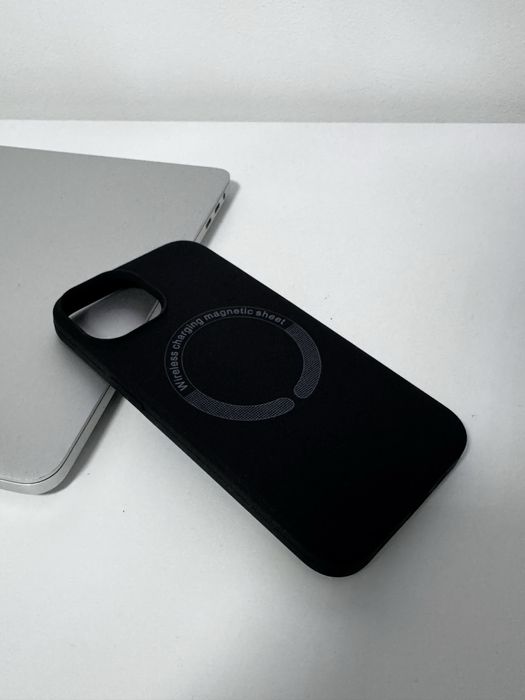 Husa cu MagSafe pentru iPhone 14