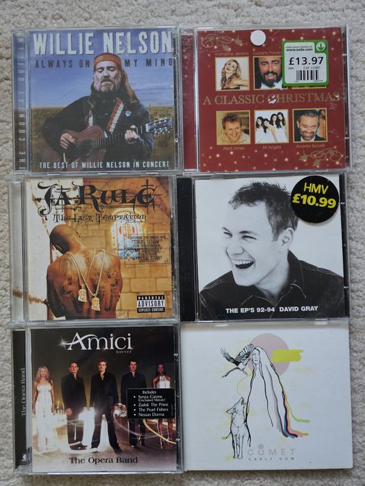 Оригинални компакт дискове от лична колекция