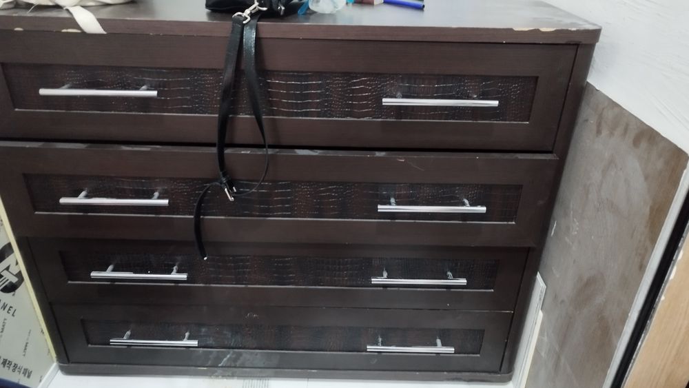 Комод, отдам даром, самовывоз