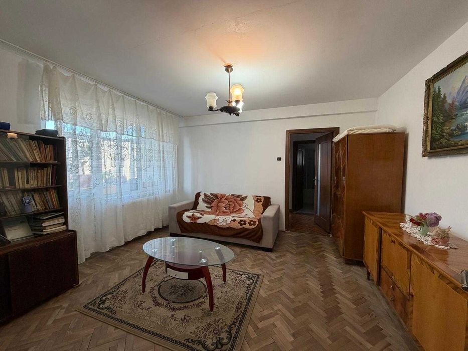 Proprietar, inchiriez apartament 2 camere zona centrala, Str Dacia