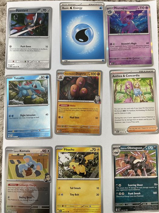 Carduri pokemon noi, ne uzate din colectia originala.