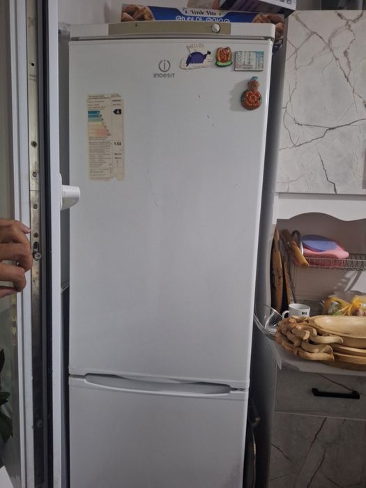 Продается холодильник