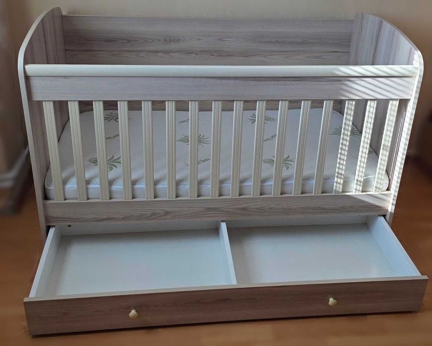 Детски Легла 70/140см (Трансформиращи) с Чекмеджета и Матраци