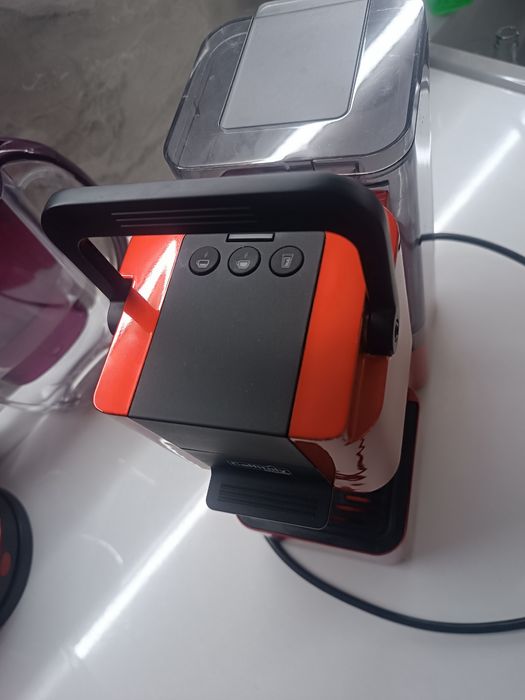 Кафе машина не различимо от нова