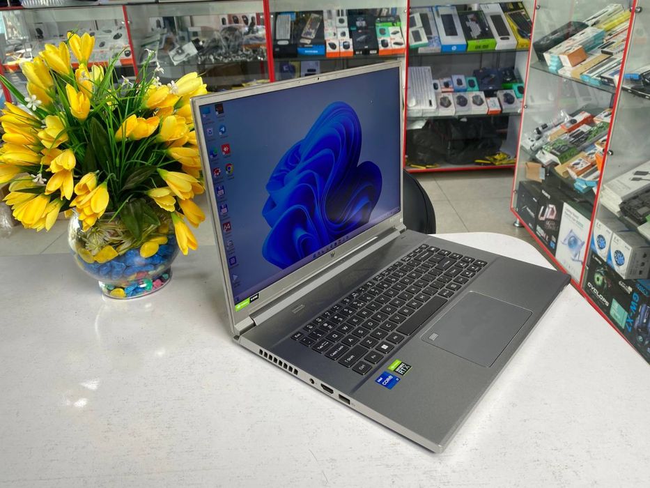 Acer predator monistir core i7 rtx