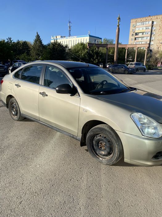 Nissan almera срочно