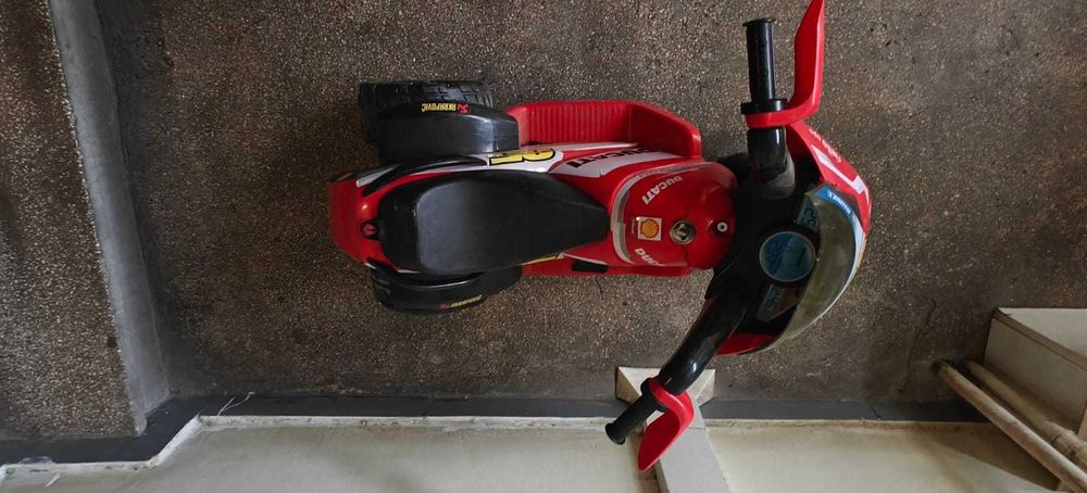 Motocicletă Electrică Peg Perego Ducati Desmosedici - 6V